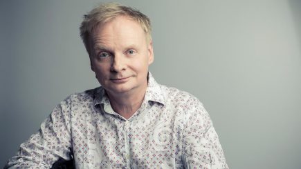 „Künstler für den Frieden“ Folge V: Uwe Steimle – tapferer Schneider vor vollen Sälen