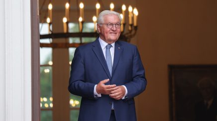 Eine Woche im Leben des Bundespräsidenten: Hof halten, Ursachen ausblenden, sich zum Schein echauffieren – Hauptsache patriotisch sein