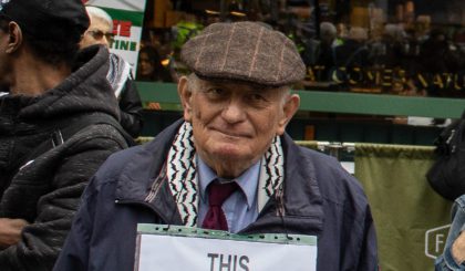 „Die Lehre aus dem Holocaust ist, keine Form von Entmenschlichung irgendeiner ethnischen oder religiösen Gruppe zuzulassen“