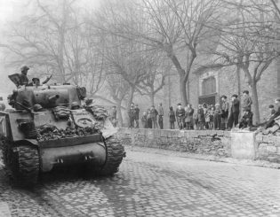 Leserbeiträge „Erinnerungen gegen den Krieg“ – Aufruf zum 8. Mai (17)