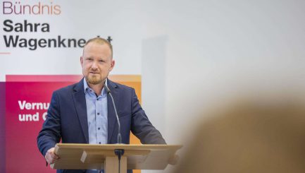 Sommer der Demontage: Wie die Bundesregierung Aufrüstung auf Kosten des Sozialstaats finanziert