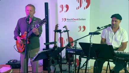Tino Eisbrenner bei den NachDenkSeiten-Gesprächskreisen in Neudietendorf