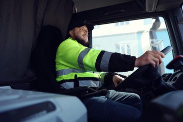 Sonntagsfahrverbot gelockert: Doch von den Arbeitsbedingungen der LKW-Fahrer ist wie immer keine Rede
