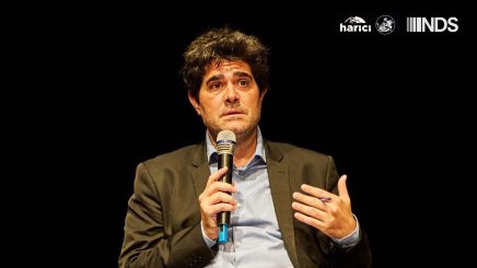 „Europa, ein besetzter Kontinent“ – Thomas Fazi auf dem Ost-West-Forum in Istanbul